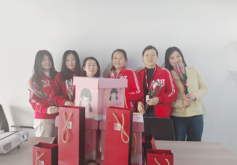 向美而生，灼灼其華，女神節(jié)快樂！