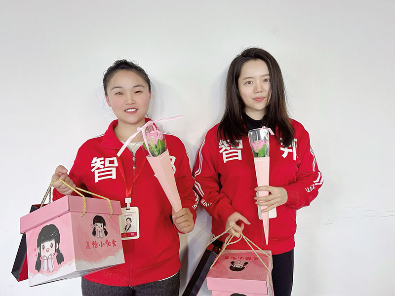 向美而生，灼灼其華，女神節(jié)快樂！