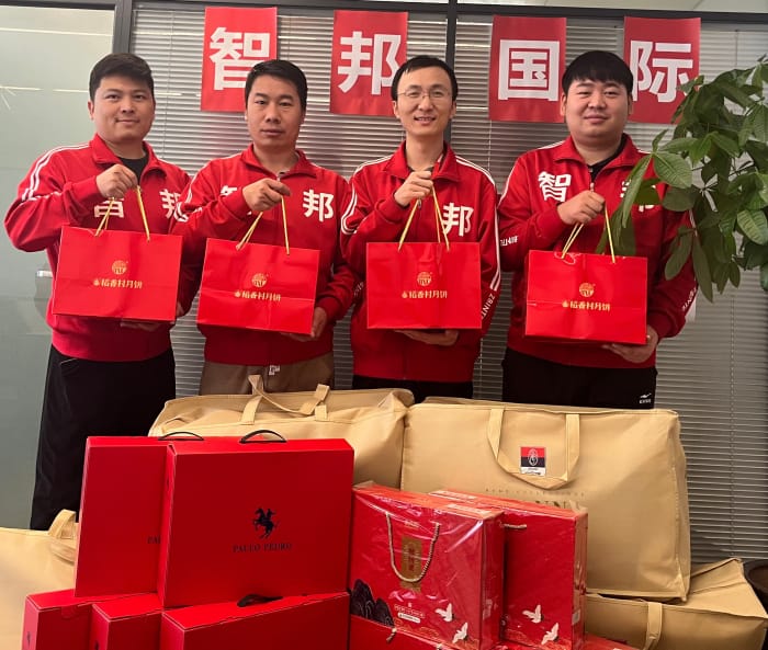 月滿華誕，家國同慶，智邦國際祝您中秋國慶雙節快樂！